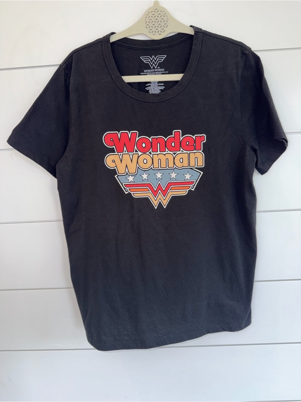 Wonder Woman T Shirt L 12-14 Womens Black Graphic Retro Nostalgic DC Comic